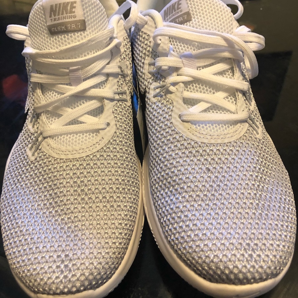 Brand new nike size 8’5 for sale
